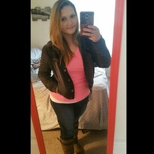 Meet your Posher, Haley